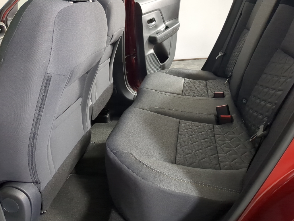 2025 Nissan Kicks SV photo 11