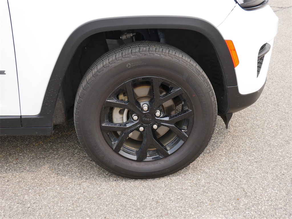 2024 Jeep Grand Cherokee Altitude X photo 9