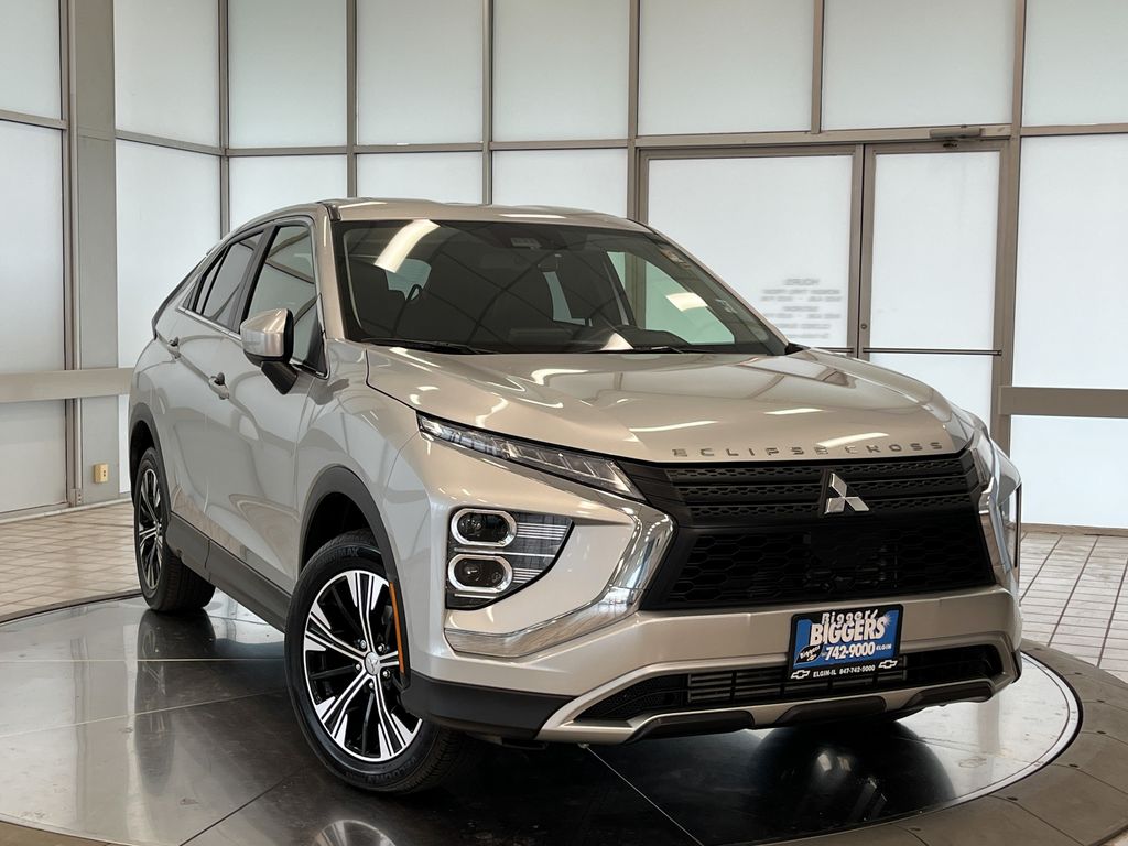 2022 Mitsubishi Eclipse Cross SE photo 2