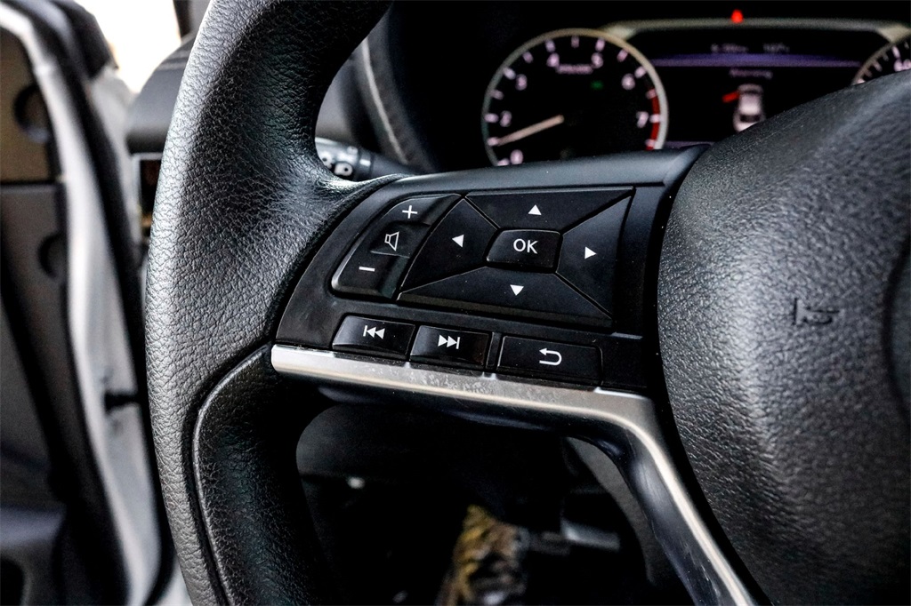 2025 Nissan Sentra SV photo 17