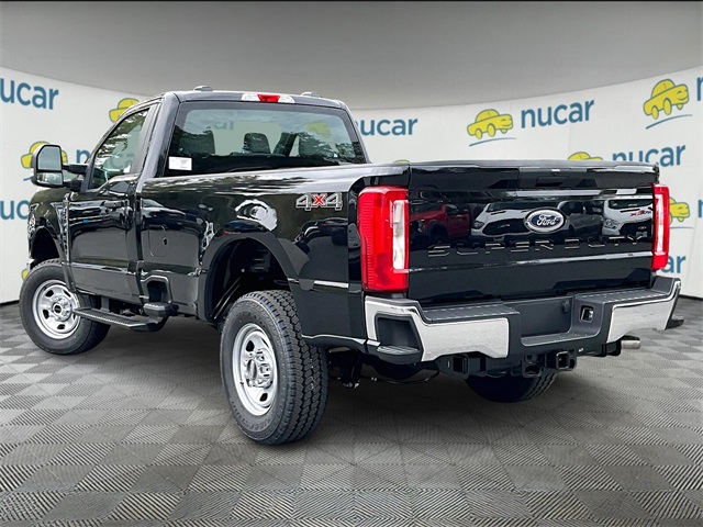 2026 Ford F-350 photo 3