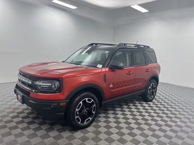 2024 Ford Bronco Sport Outer Banks photo 2