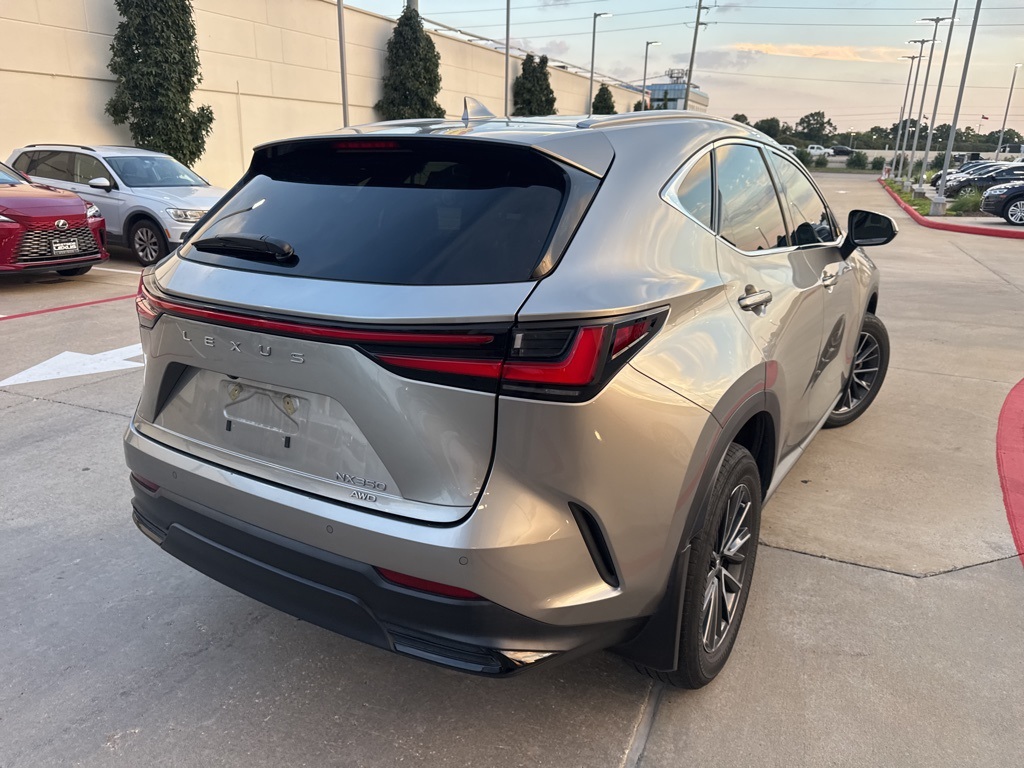 2022 Lexus NX 350 Premium photo 3