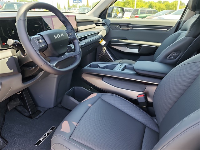 2026 Kia EV9 Light Long Range photo 11