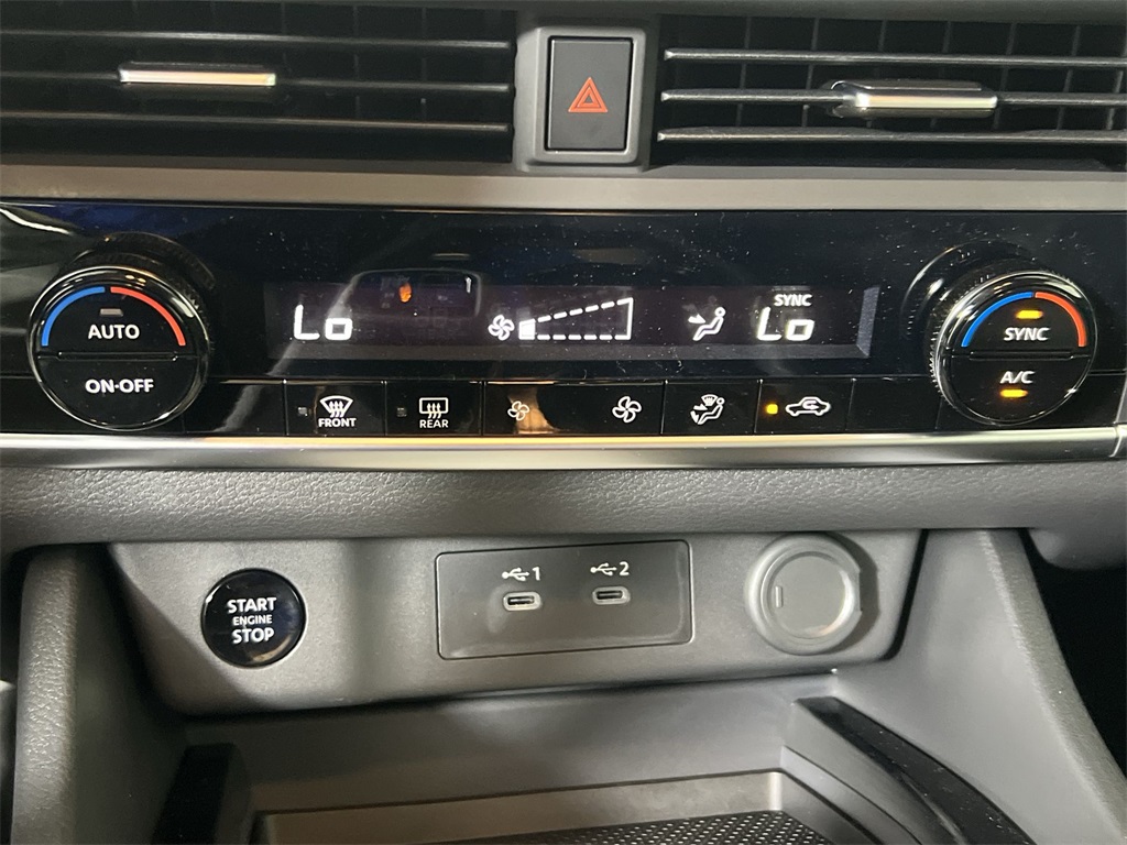 2026 Nissan Rogue SV photo 13