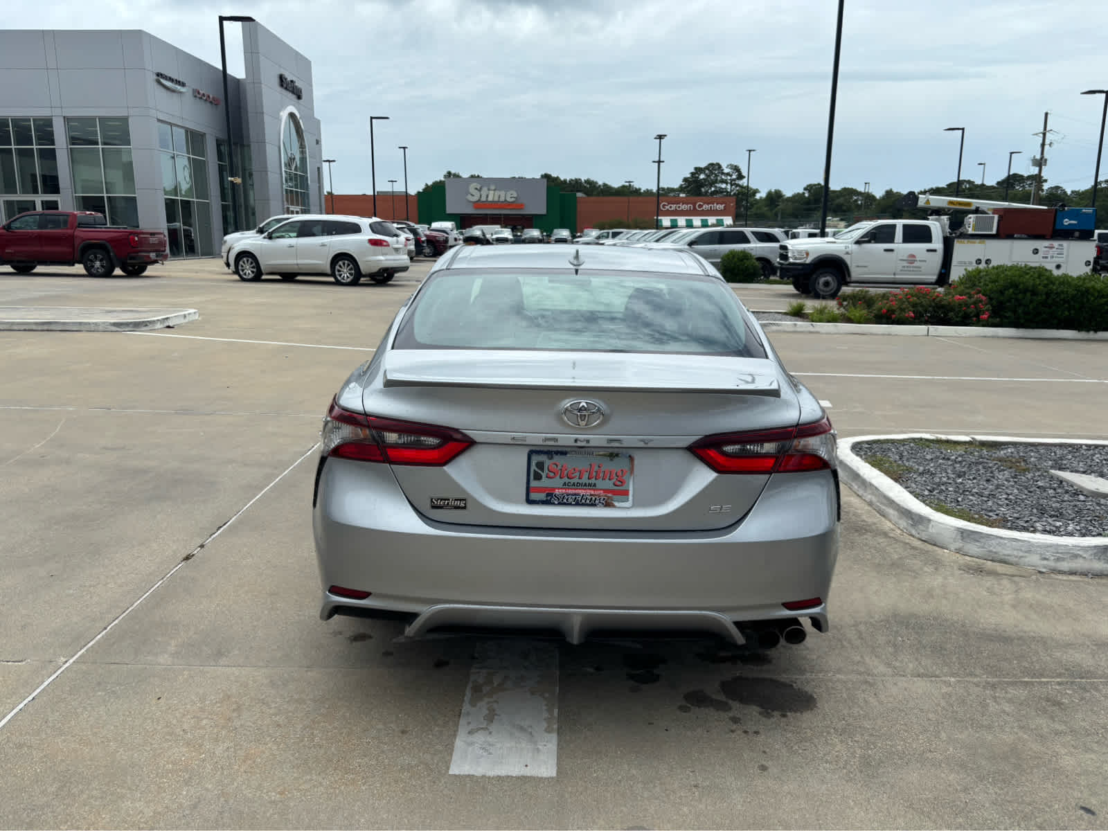 2023 Toyota Camry SE photo 4