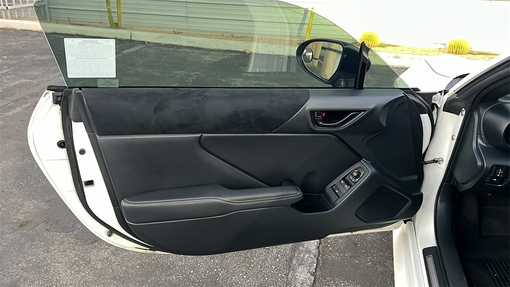 2022 Toyota GR86 Premium photo 4