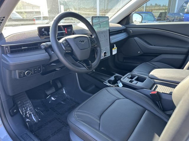 2025 Ford Mustang Mach-E Premium photo 4