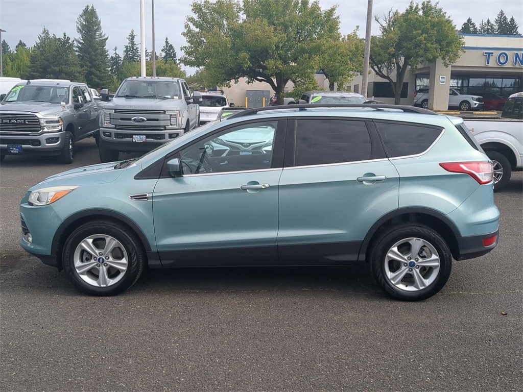 2013 Ford Escape SE photo 2