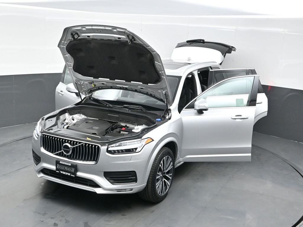 2022 Volvo XC90 T6 Momentum photo 33