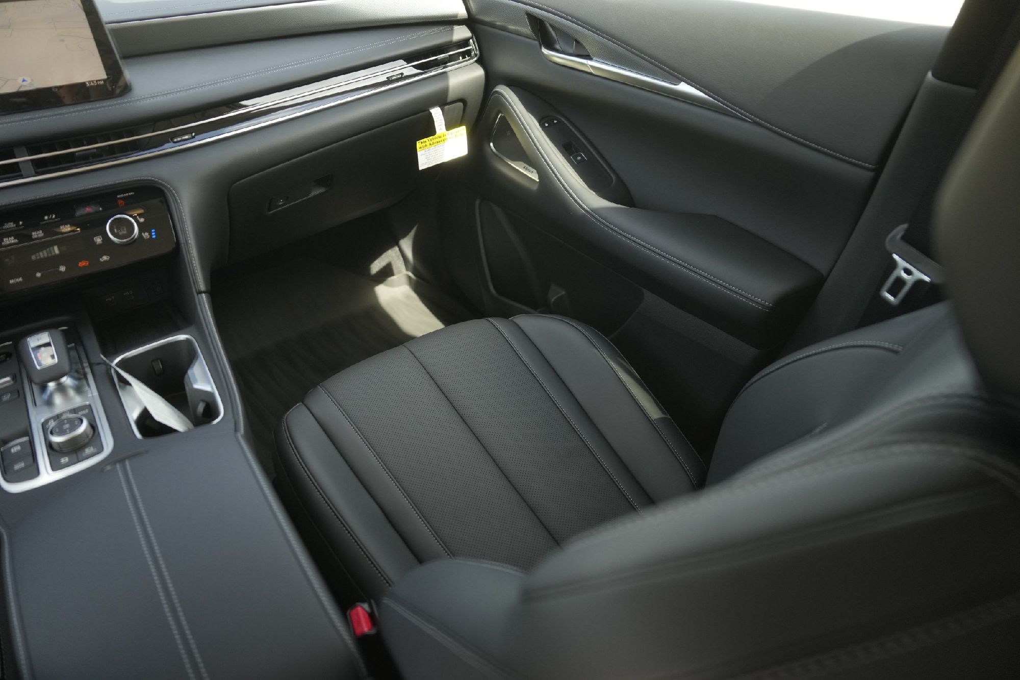 2026 Infiniti QX60 Luxe photo 16