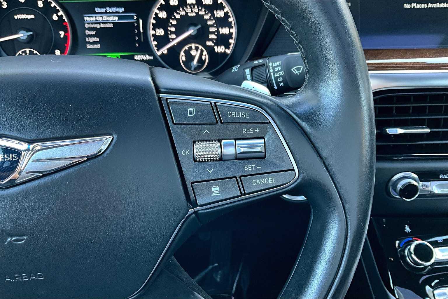 2017 Genesis G90 3.3T Premium photo 22