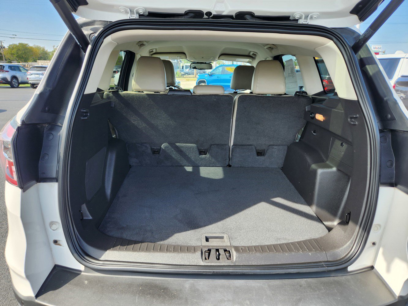 2017 Ford Escape Titanium photo 34