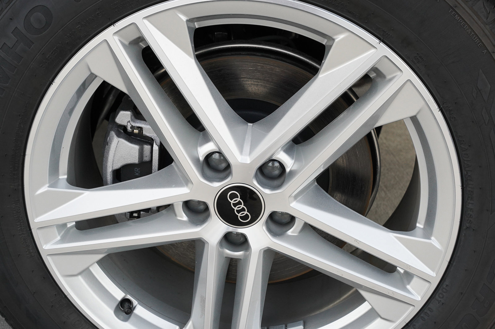 2024 Audi Q5 S line Premium Plus photo 24