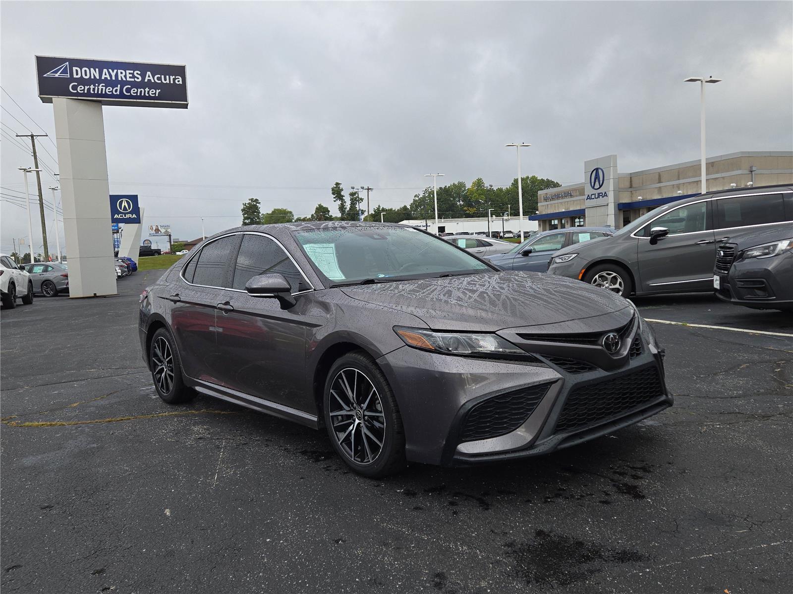 2022 Toyota Camry SE