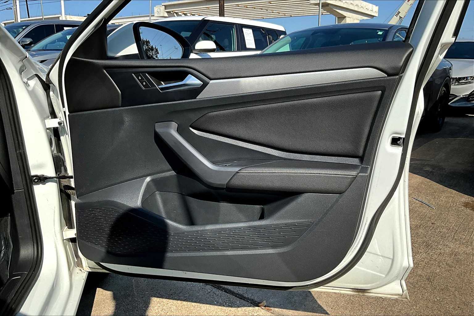 2024 Volkswagen Jetta S photo 19
