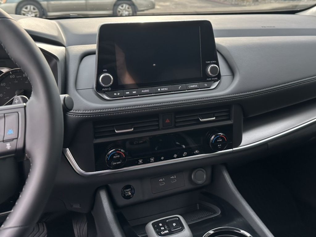2026 Nissan Rogue SV photo 16
