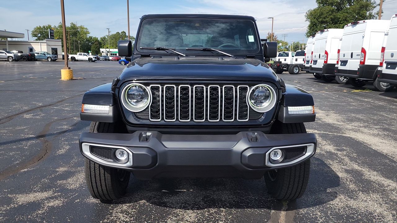 2025 Jeep Wrangler Sahara photo 3