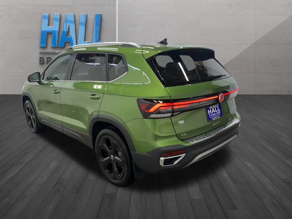 2025 Volkswagen Taos SEL photo 3