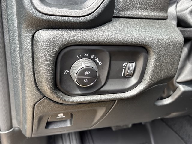2026 Ram 1500 Warlock photo 18