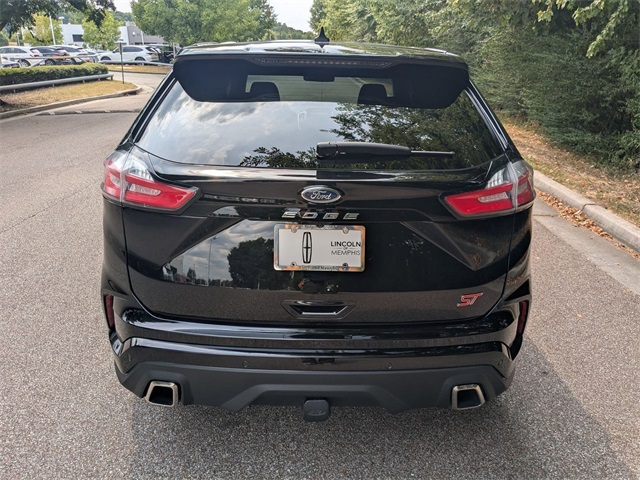 2023 Ford Edge ST photo 5