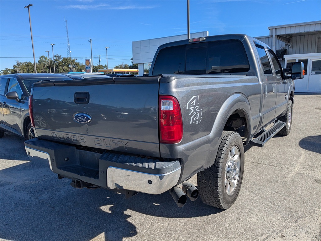 2011 Ford F-350 Lariat photo 3