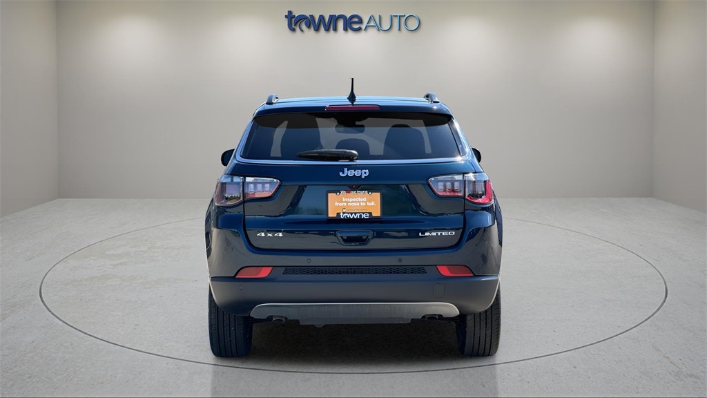 2024 Jeep Compass Limited photo 4