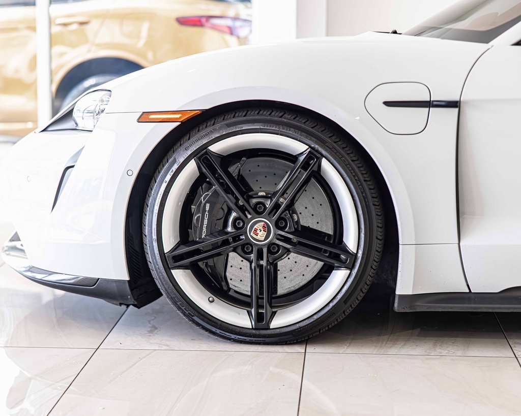 2020 PORSCHE TAYCAN - Image 9
