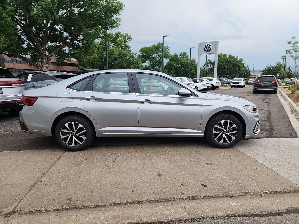 2025 Volkswagen Jetta 1.5T S photo 6