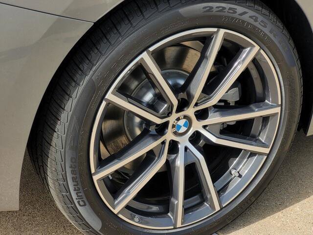 2025 Bmw 230i xDrive photo 7