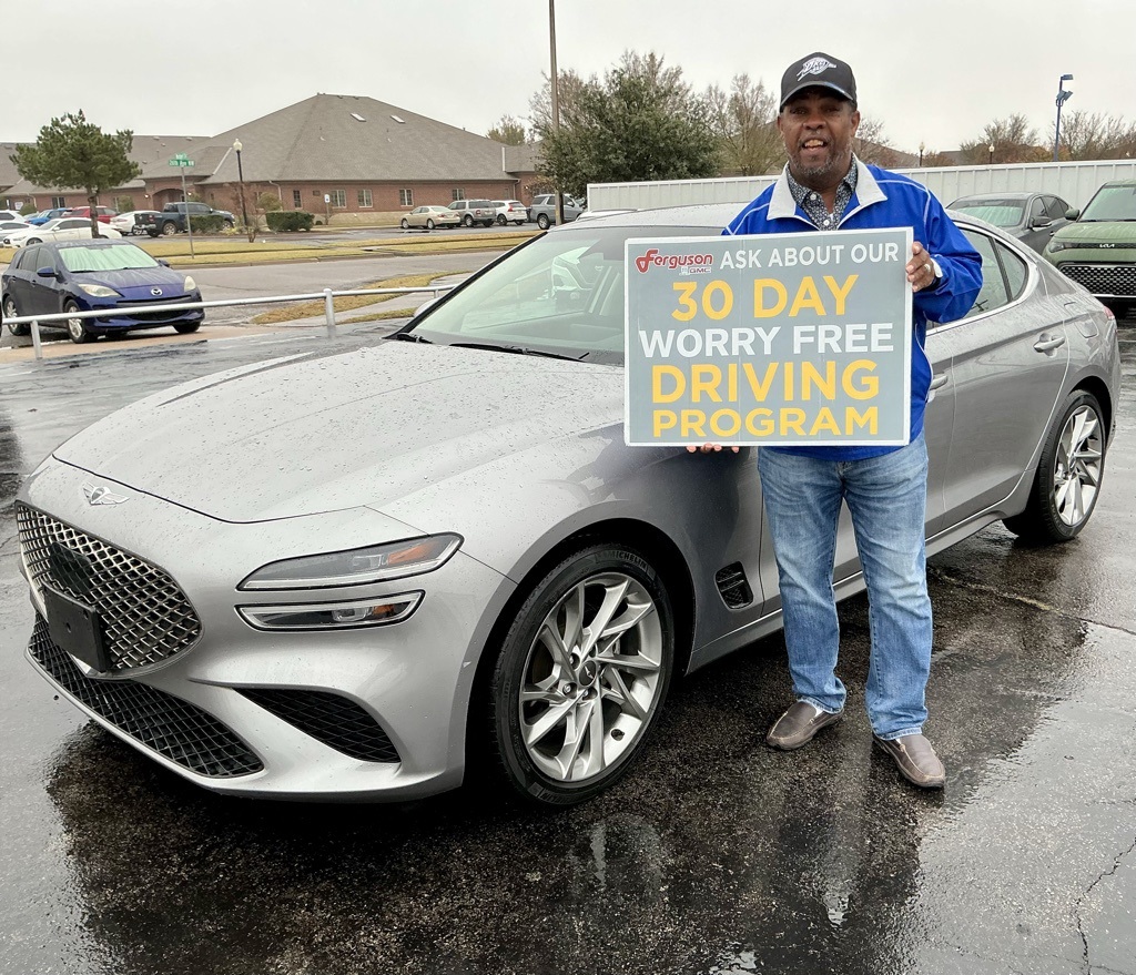 2022 GENESIS G70 Standard's photo