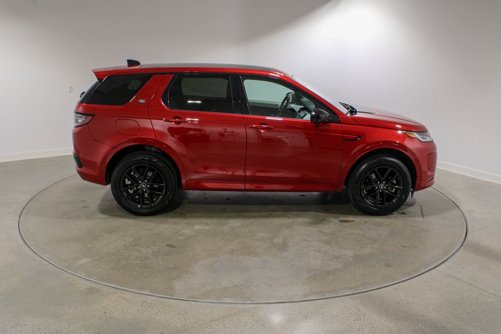 2025 Land Rover Discovery Sport S photo 6