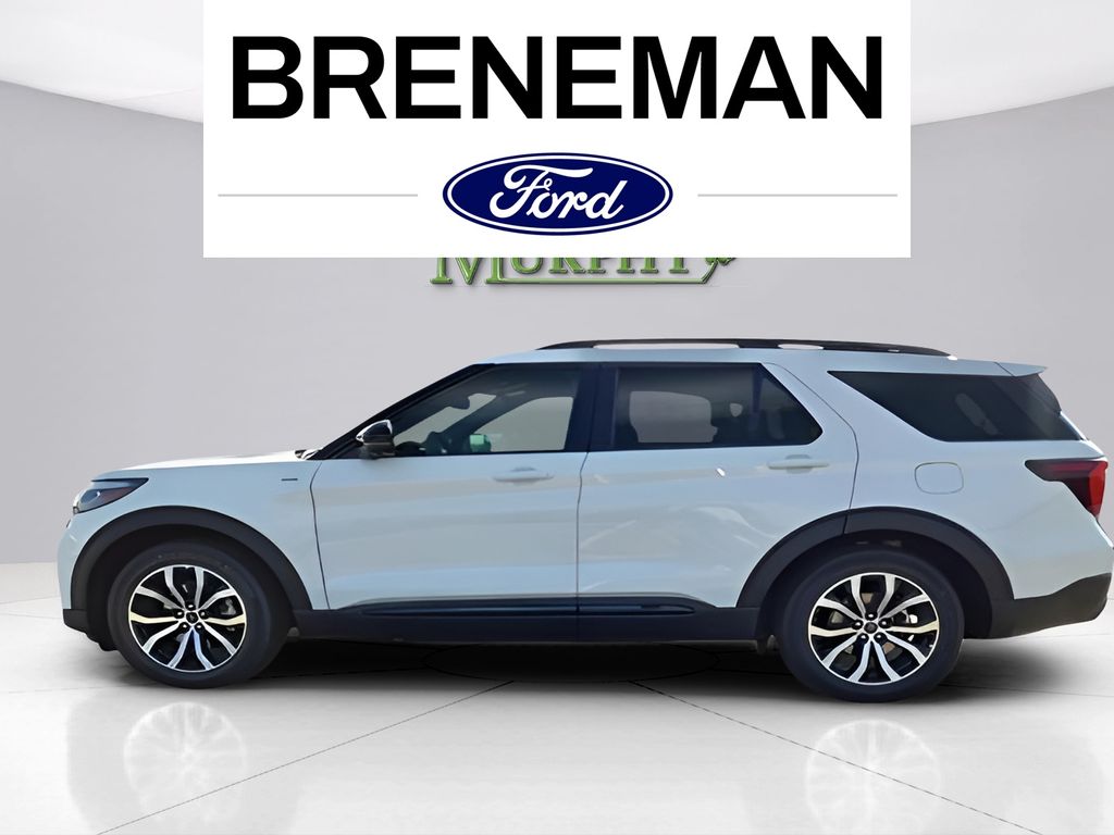 2025 Ford Explorer ST-Line photo 8