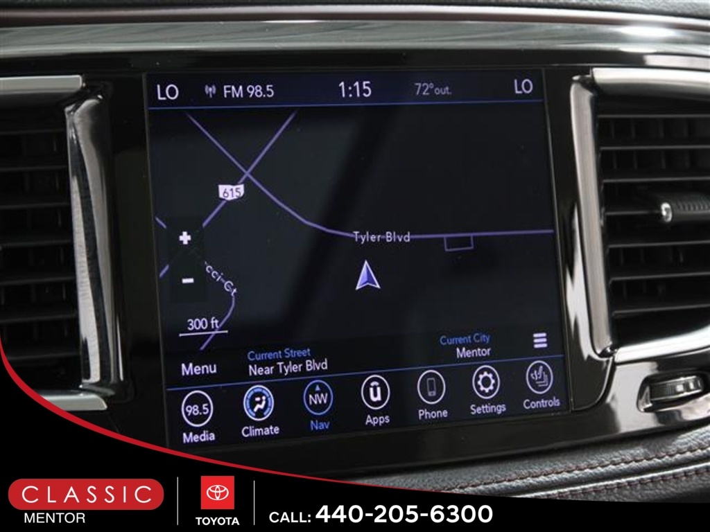 2020 Chrysler Pacifica Limited photo 11