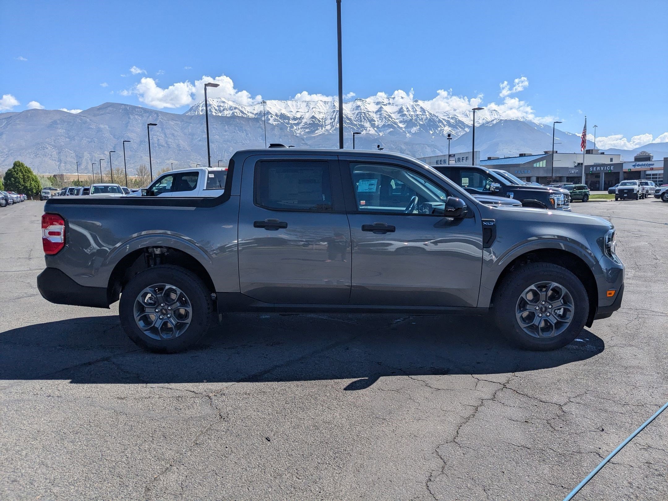 2025 Ford Ranger XLT photo 2