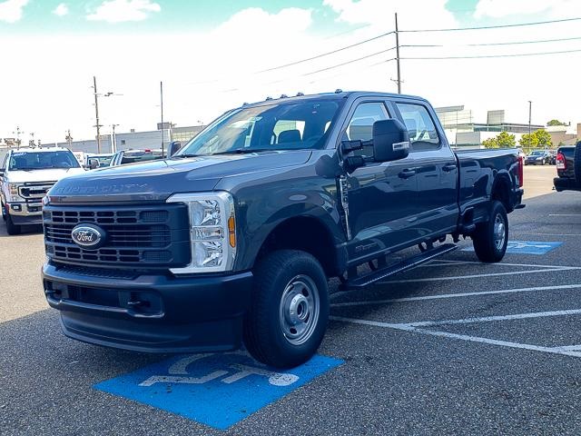 2026 Ford F-250 photo 3