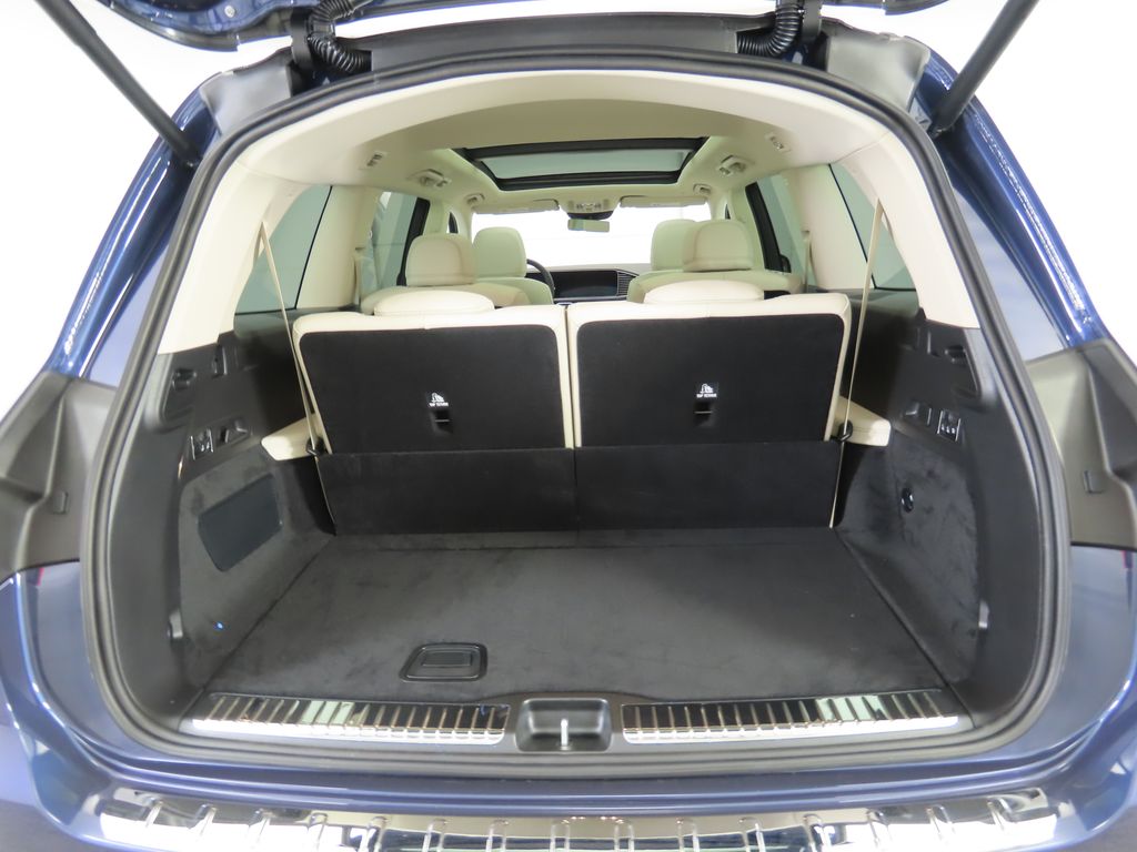 2026 Mercedes Benz GLS 450 4MATIC photo 29