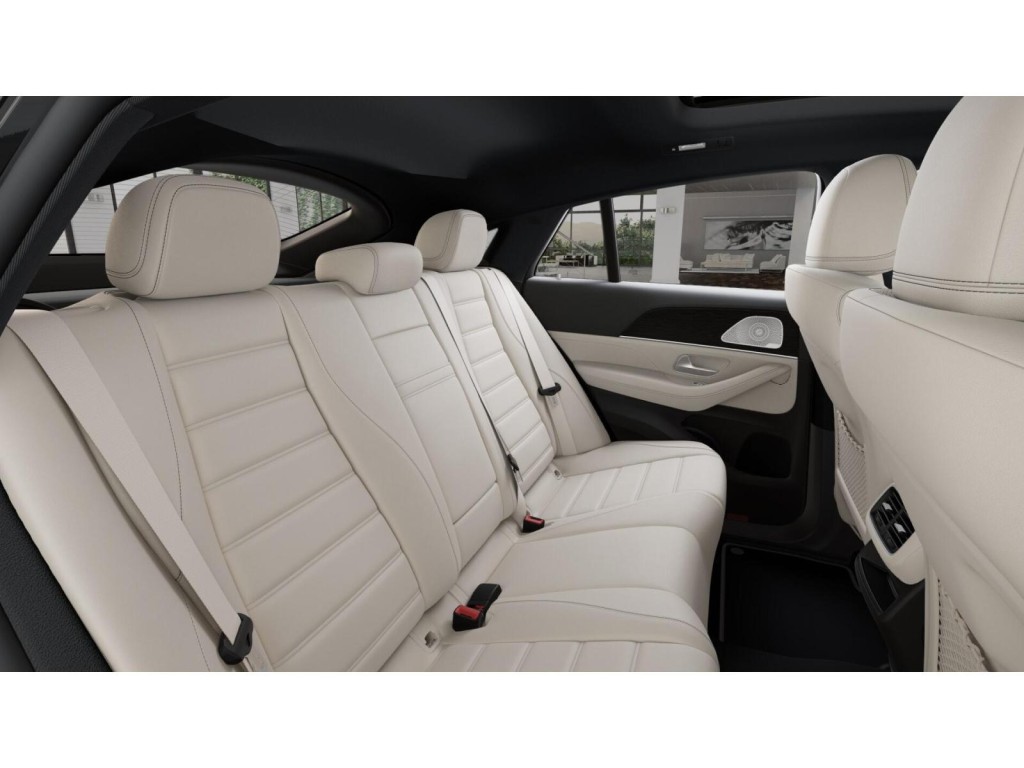 2026 Mercedes Benz GLE 450 4MATIC photo 4