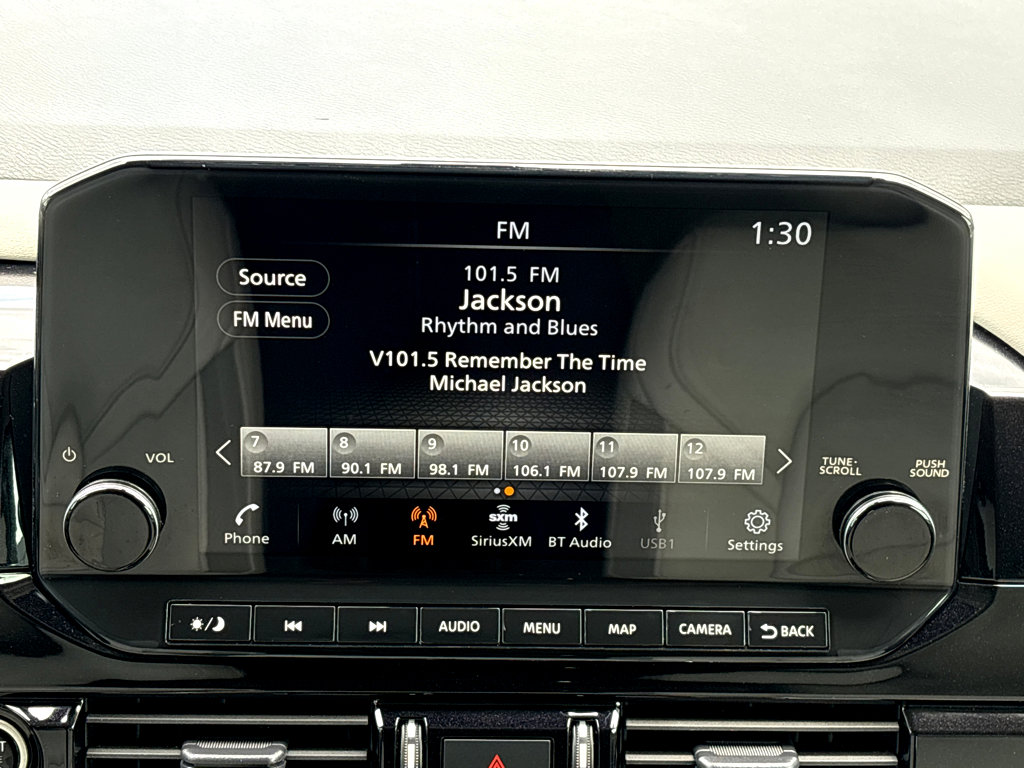 2023 Nissan Pathfinder SL photo 6