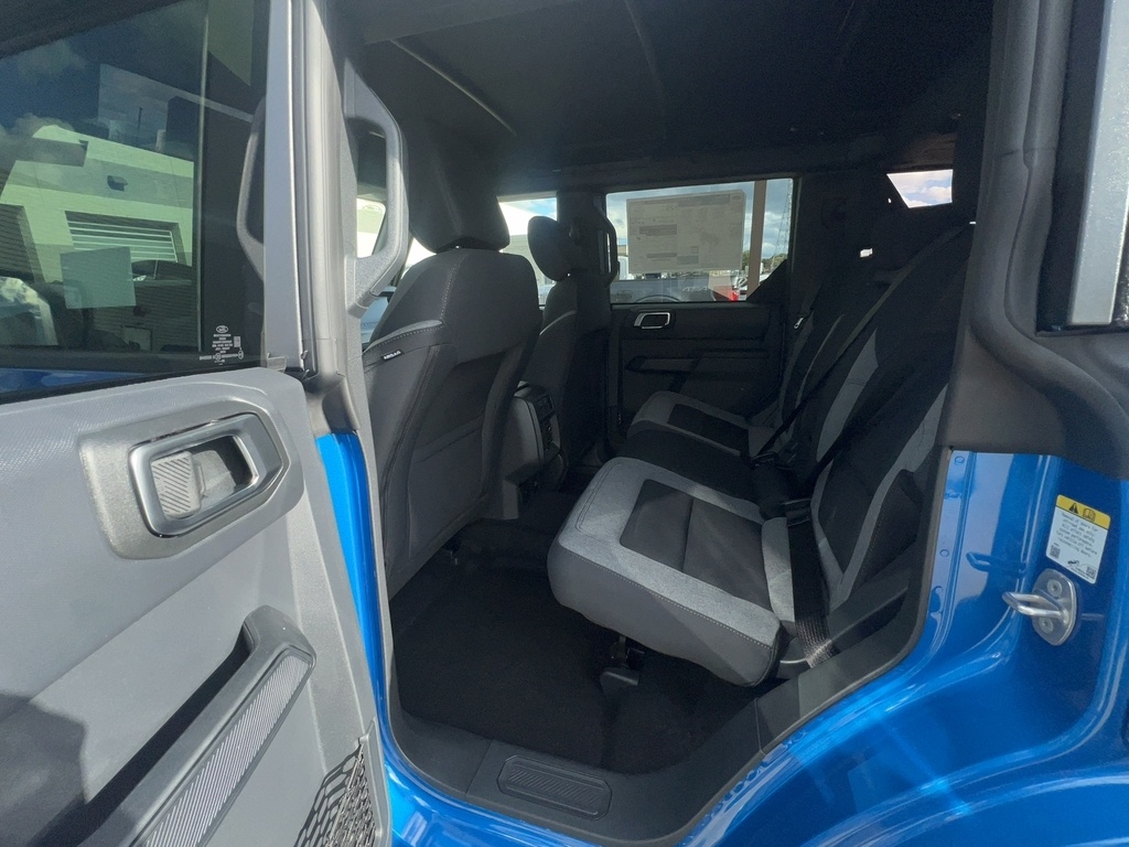 2025 Ford Bronco Big Bend photo 2