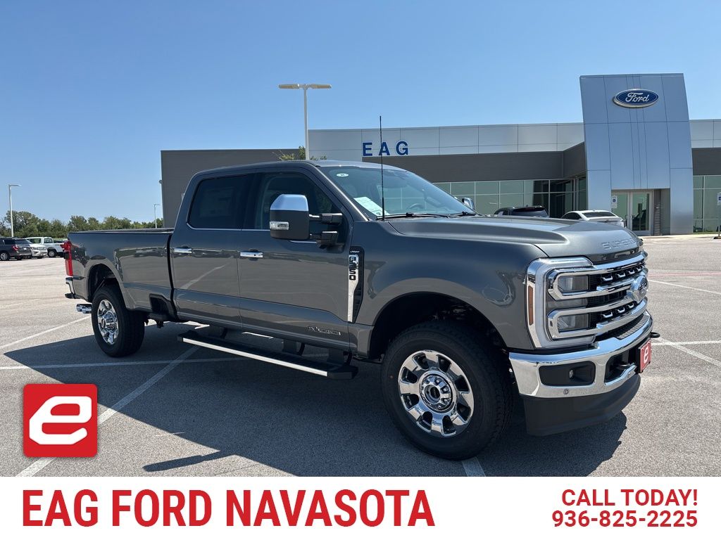 2026 Ford F-350 Super Duty Lariat's photo