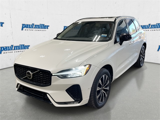 2023 Volvo XC60 Plus