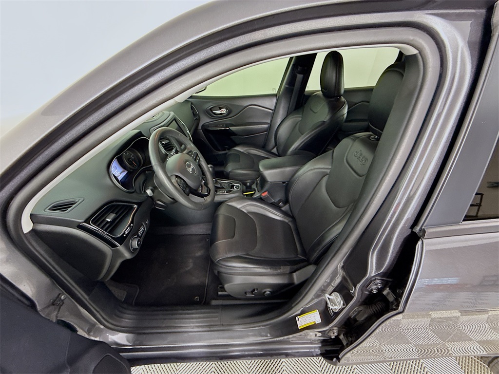 2023 Jeep Cherokee Altitude photo 4