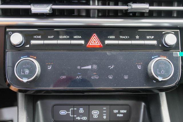 New 2025 Black Hyundai SEL Convenience FWD image 17