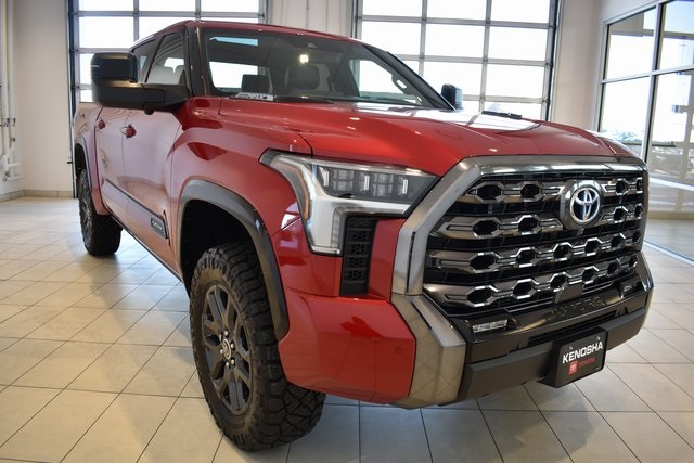2023 Toyota Tundra Platinum's photo