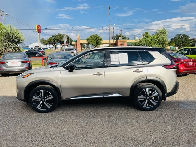 2023 Nissan Rogue SL photo 3