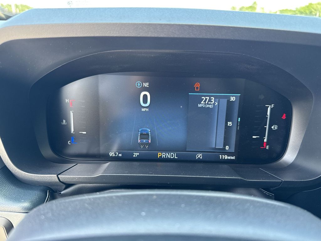 2025 Ford Maverick XLT photo 9