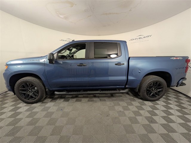 2024 Chevrolet Silverado 1500 Custom photo 3