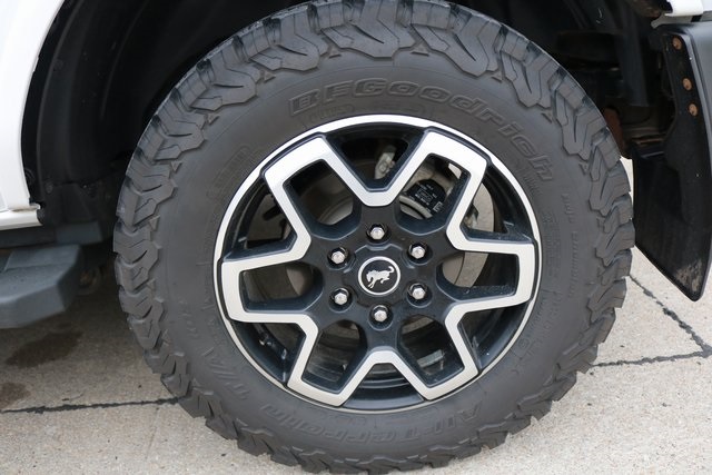 2022 Ford Bronco Outer Banks photo 8