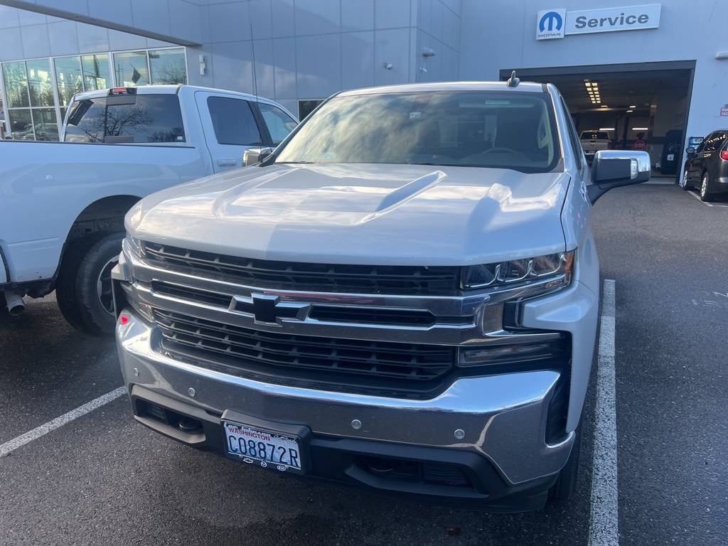 2019 Chevrolet Silverado 1500 LT photo 2